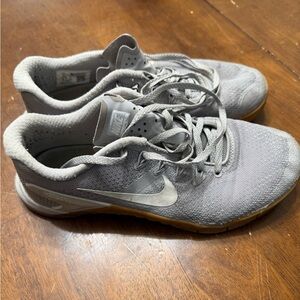 Nike Metcon 4 - Men’s 7/Women’s 8.5
